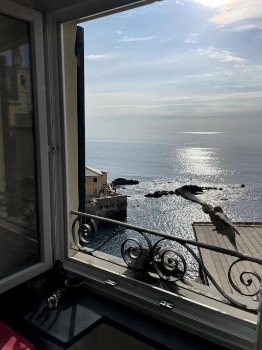 Апартаменты Moonlight In Boccadasse Генуя Экстерьер фото